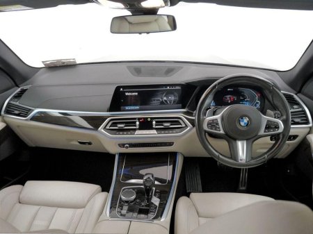 2021 BMW X5 xDrive45e M Sport €59,900