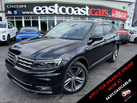 2017 Volkswagen Tiguan R-LINE EDITION HEATED SEATS 360 CAMERA  / SAT NAV UPGRADE PACK
