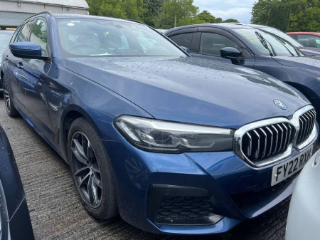 2022 BMW 5 Series 530e XDRIVE M-SPORT TOURING 2.0 HYBRID // HARMAN/KARDON // APPLE CARPLAY/ANDROID AUTO // HEATED M-SPORT STEERING WHEEL €34,950