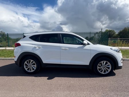 2018 Hyundai Tucson Reserved cod 1.7 Executive 5DR, Multi-Function Steering Wheel, Bluetooth, Rear Parking Sensors, Lane Keeping Assistance, €16,900