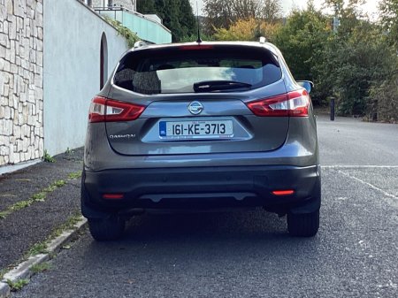 2016 Nissan Qashqai 1.2 SV MY16 E6 4DR €10,950