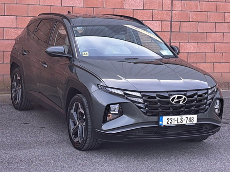 2023 Hyundai Tucson Executive 4 wheel drive Plug in Hybrid 265 BHP Automatic.