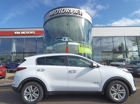 2018 Kia Sportage Platinum Sunroof 1.7DHeated Leather Seats, Sat Nav, Reversing Camera, Dual Zone Climate Control, Auto Lights, Auto Wipers, Cruise Control