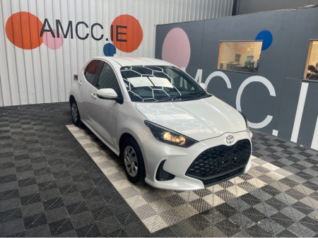 2024 Toyota Yaris YARIS AUTOMATIC 1.0 PETROL / 9k KMs / REVERSE CAMERA & MORE €19,950