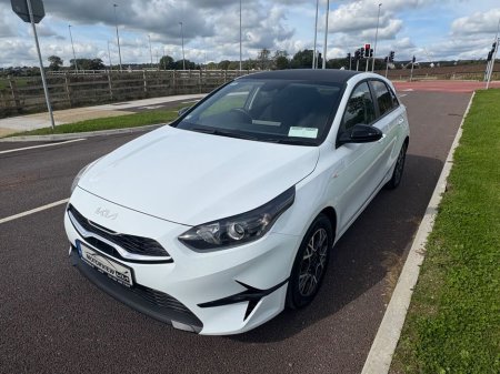 2025 Kia Ceed 1.6D Mhev K2 MY23 5DR, Reversing Camera, Parking Sensors, Bluetooth, Multifunctional Steering Wheel *2 years AA* membership