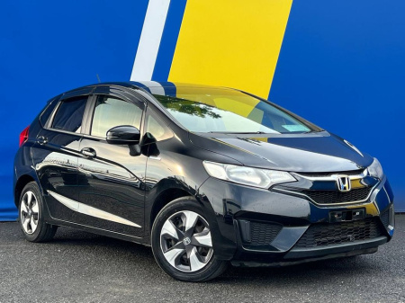 2016 Honda Fit F-PACKAGE 1.5 HYBRID // NEW NCT // REVERSE CAMERA // SPORT MODE €10,900