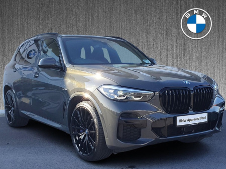 2023 BMW X5 xDrive45e xLine €86,995