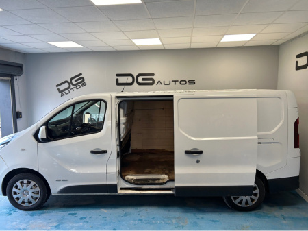 2018 Nissan NV300 LWB - ACENTA 5DR - No VAT