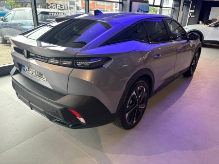 2024 Peugeot 408  €29,950