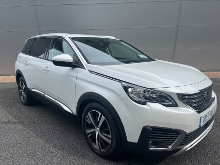 2020 Peugeot 5008  €29,900