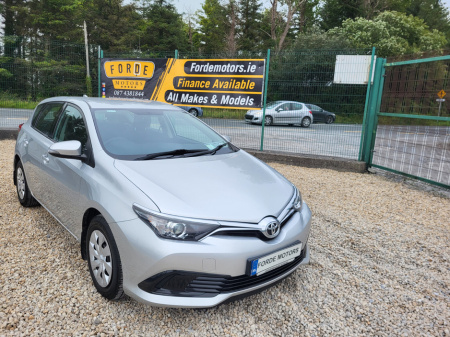 2016 Toyota Auris 1.33 Dual VVT-i 5Dr Terra