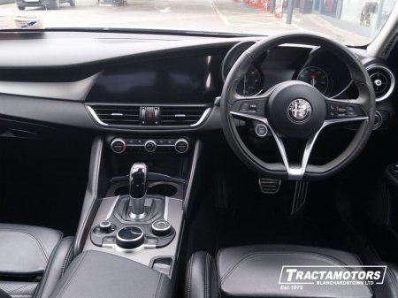 2018 Alfa Romeo Giulia 2.2 TD SPECIALE 180BHP 4DR AUTO €26,999