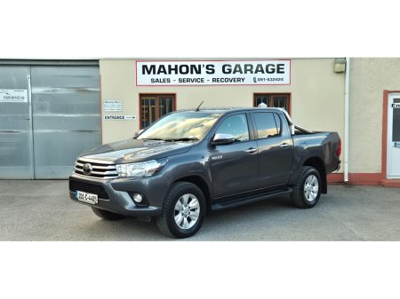 2020 Toyota Hilux DOUBLE CAB SR5 4DR