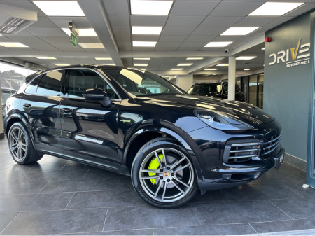 2020 Porsche Cayenne V6 E-HYBRID AUTO €59,900