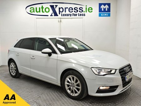 2016 Audi A3 SPORTBACK 1.4TFSI Automatic, Reversing camera