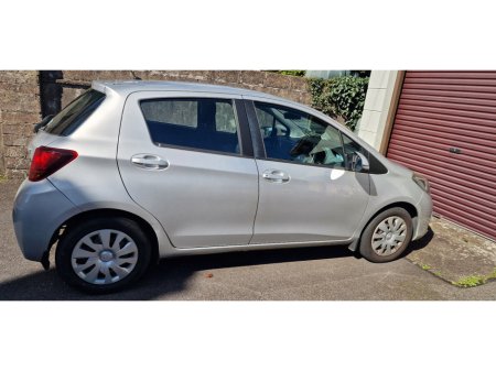2015 Toyota Yaris 1.0 5DR LUNA LOW KM