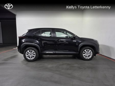 2025 Toyota Yaris Cross YARIS CROSS LUNA #146 €30,400