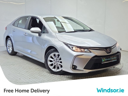 2022 Toyota Corolla 1.8 Hybrid Luna Saloon €23,995