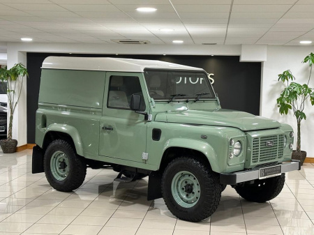 2015 Land Rover Defender 90 HERITAGE 2.2 TD HARDTOP (1 of 400 WORLDWIDE)=ONLY 16, 000 MILES//PREVIOUSLY SUPPLIED BY OURSELVES=FULL SERVICE HISTORY=ONLY €333 ANNUAL ROAD TAX//T €59,995