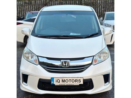 2015 Honda Freed 1.5 Petrol Hybrid Petrol 6 Seater Fresh Import €10,495