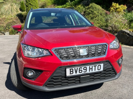 2019 SEAT Arona SE TECHNOLOGY LUXURY T