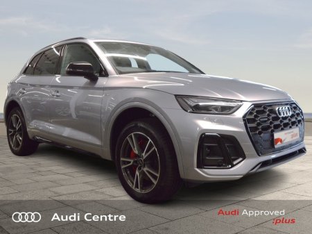 2025 Audi Q5 50 TFSI-e S-Line Quattro 299HP S-T Price new was € 71,726