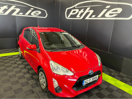 2016 Toyota Aqua NHP10 €9,450