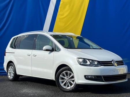 2017 Volkswagen Sharan COMFORTLINE 1.4 TSI 7-SEATER AUTO // SERVICE HISTORY // REVERSE CAMERA // DUAL ZONE CLIMATE CONTROL