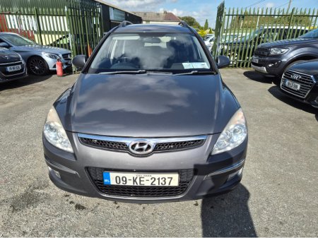 2009 Hyundai i30 130 ESTATE 1.6 90BHP CROSSWAGON €2,695