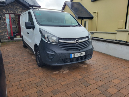 2016 Opel Vivaro  €9,999