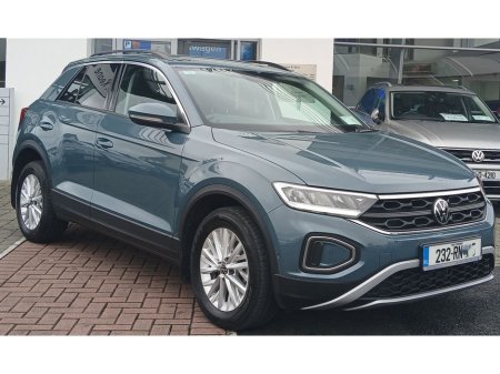 2023 Volkswagen T-Roc Life 1.0 TSI 110 BHP *REAR VIEW CAMERA, ANDROID AUTO & APPLE CARPLAY*