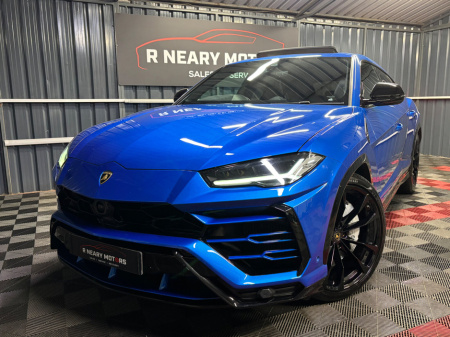 2019 Lamborghini Urus  €186,991