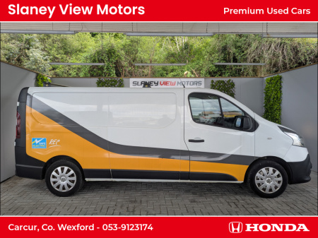 2015 Renault Trafic LL29 BUSINESS DCI €7,700