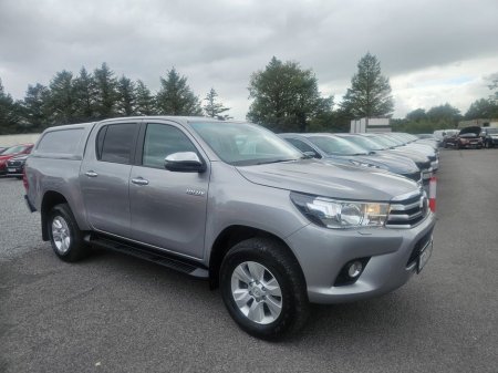 2020 Toyota Hilux Double CAB SR5 4DR