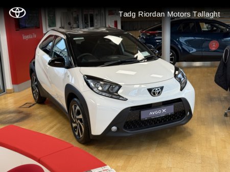 2025 Toyota Aygo X DESIGN (WHITE) * SHOWROOM PRE REG MODEL* NO MILEAGE *