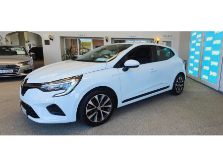 2022 Renault Clio ICONIC EDITION NAEB TCE 9 90 MOD €16,995