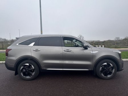 2025 Kia Sorento DSL new model 7S, 2.2 diesel auto, *7 year warranty* *3 year AA* *3.9% finance* Apple CarPlay, Sat Nav, Heated Steering Wheel, Touch Screen Info €67,900