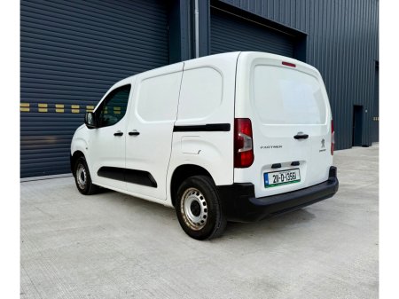 2021 Peugeot Partner 1.5 BLUE HDI 75 PANELL PANELLED 6.2 3 €13,250