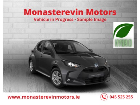 2024 Toyota Yaris 1.5 LUNA SPORT 4DR