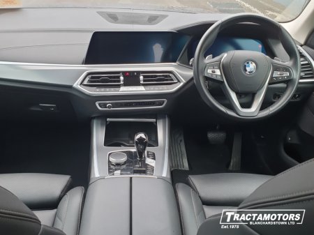 2023 BMW X5 X-DRIVE45E  AUTO €64,999