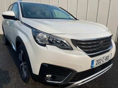 2020 Peugeot 5008  €32,900