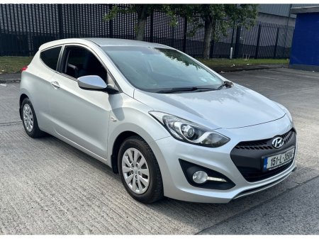 2015 Hyundai i30 Commercial