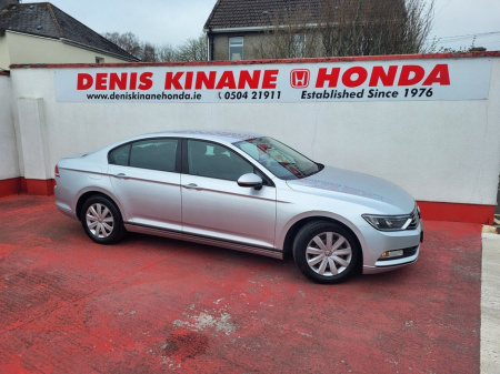 2015 Volkswagen Passat 1.6 TDI 120HP Trendline €8,995