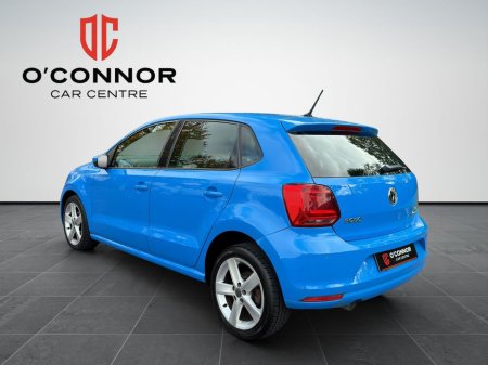 2015 Volkswagen Polo “Blue, Bright, and Brilliant on Fuel.” €9,888