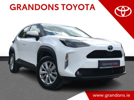 2023 Toyota Yaris Cross LUNA - GRANDONS €28,995