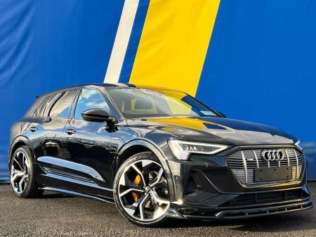 2023 Audi e-tron S-LINE QUATTRO 55 AUTO // RS-PERFORMANCE BODYKIT // NEW 22