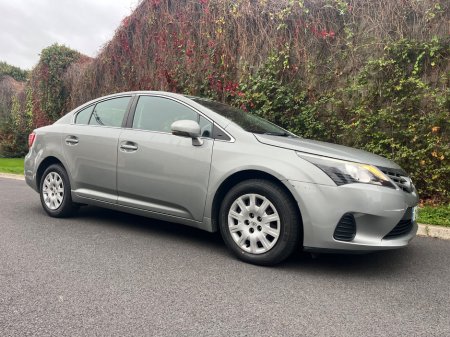 2012 Toyota Avensis 2.0 D-4D 125 BHP Terra €5,950