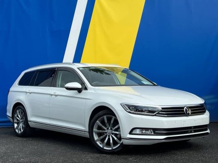 2020 Volkswagen Passat VARIANT HIGHLINE 2.0 TDI // DRIVER MASSAGE SEAT // LEATHER COOLED SEATS // TOP-DOWN VIEW REVERSE CAMERA