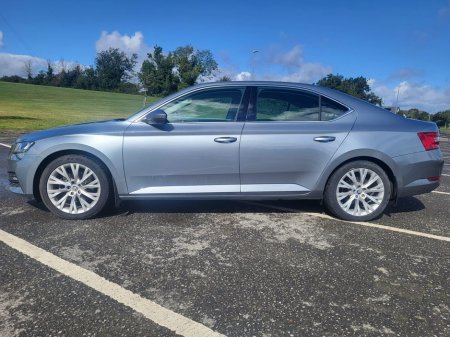 2021 Skoda Superb  €24,999