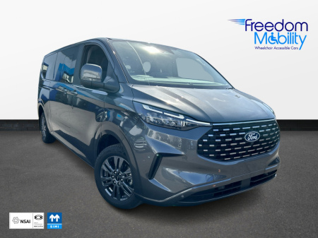 2025 Ford Tourneo Custom 9 seater new auto